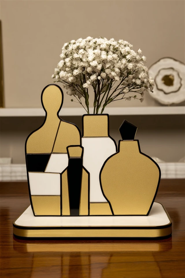 Golden Geometric Gaze - Image 3