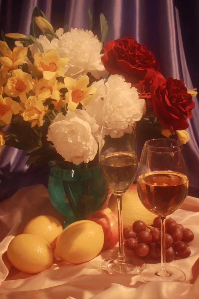 Golden Moments of Anime Elegance - Image 3