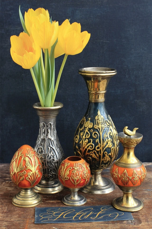 Gothic Golden Elegance - Image 3