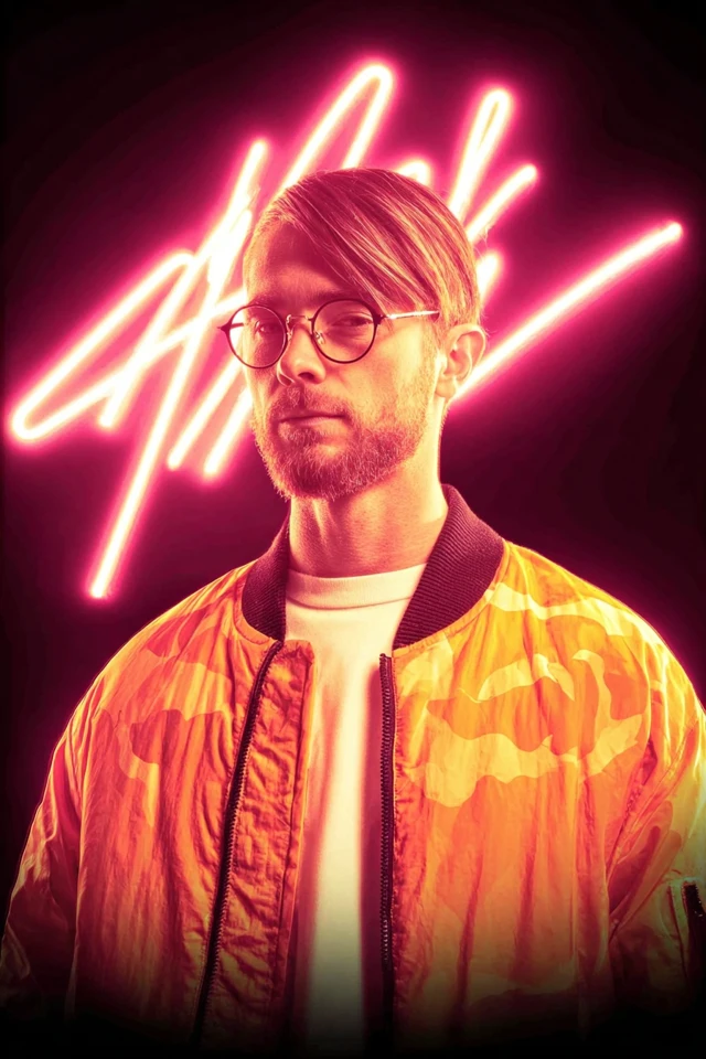 Neon Dreams: A Synthwave Visual Journey - Image 1