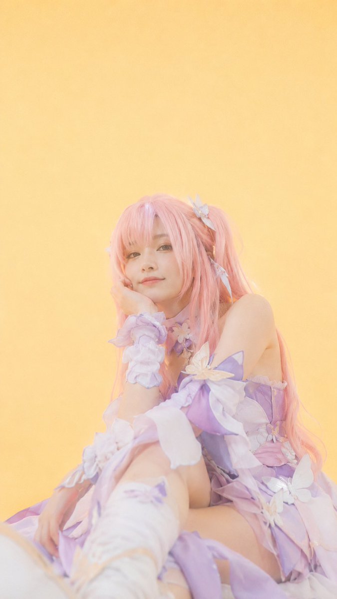 Retro 2000s pastel photography, soft dreamcore aesthetic,... - alternate