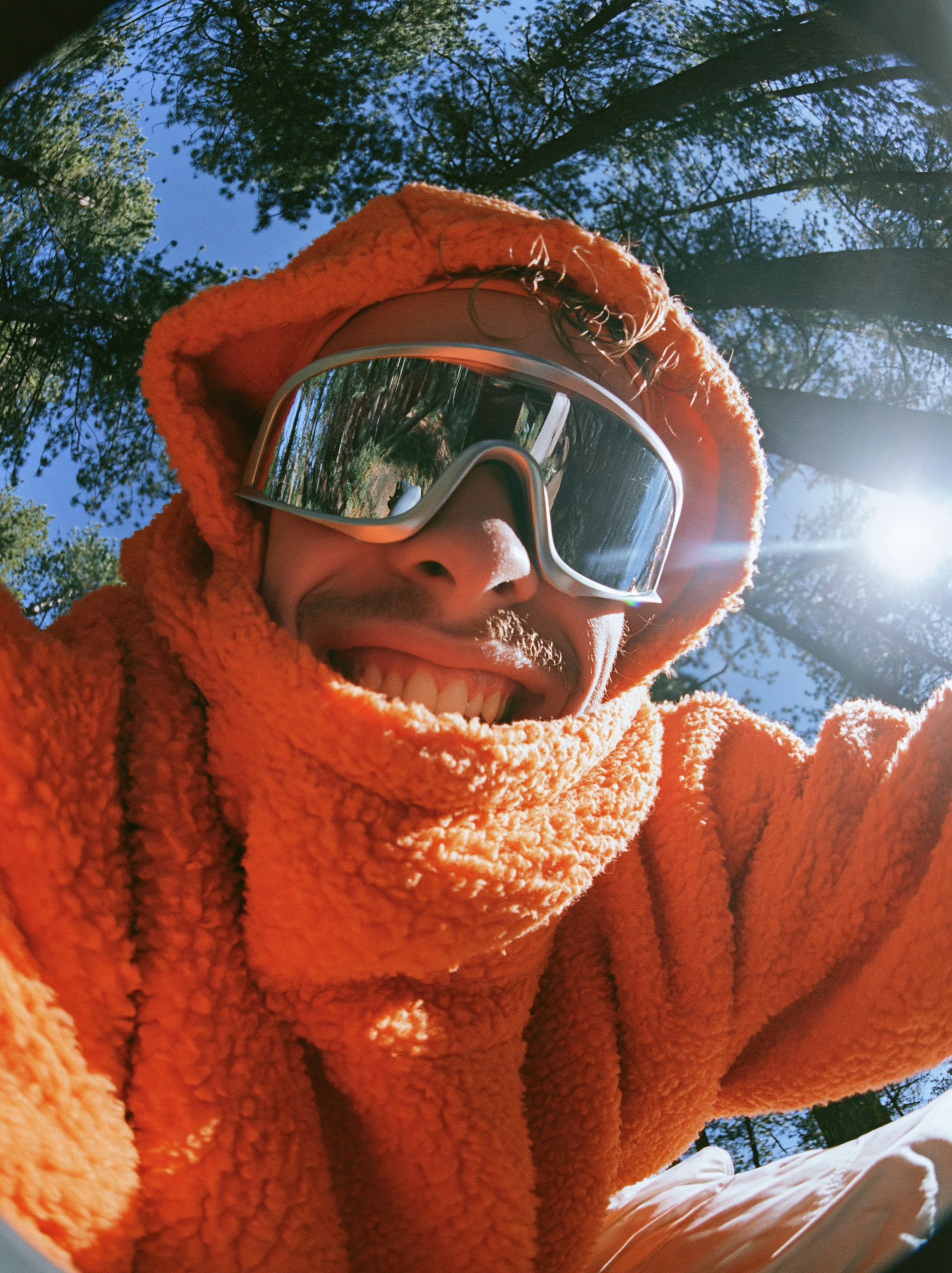 ULTRA-REALISTIC EDITORIAL PORTRAIT FROM INPUT PHOTO. VIBE...